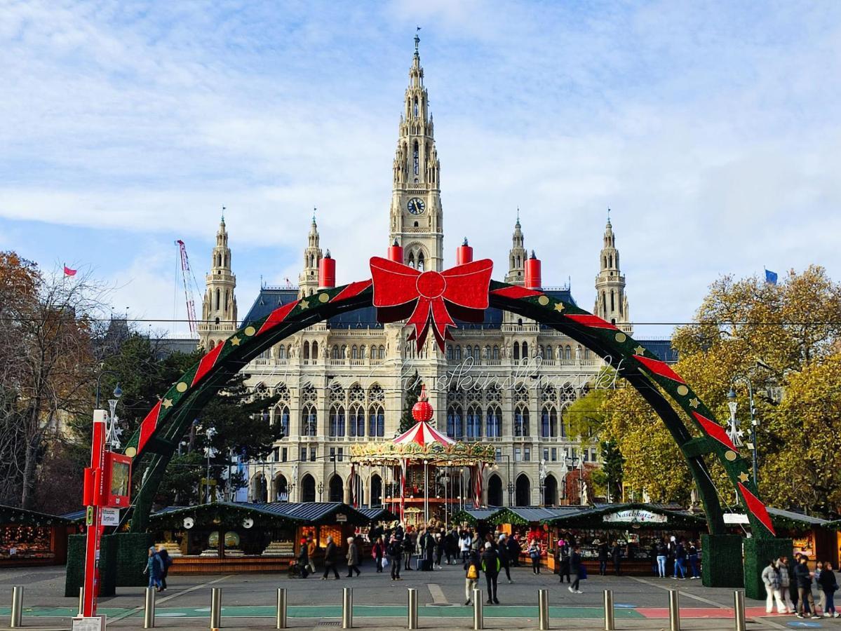 Center ! 2 Stops From The City Center! Viena Exterior foto